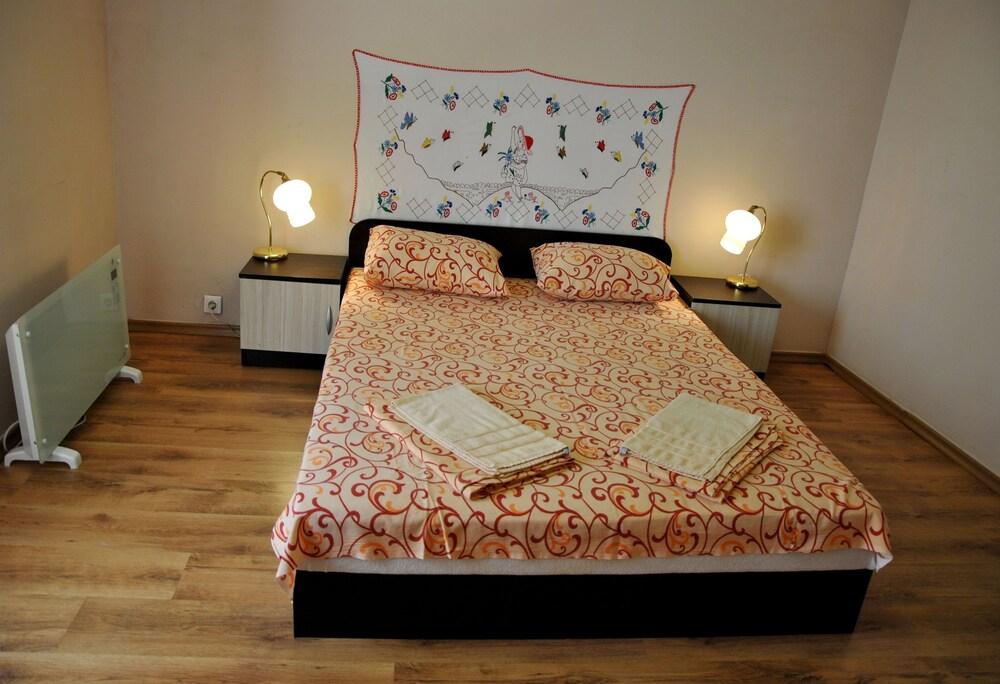 10 Coins Hostel & Tours Sofia Extérieur photo