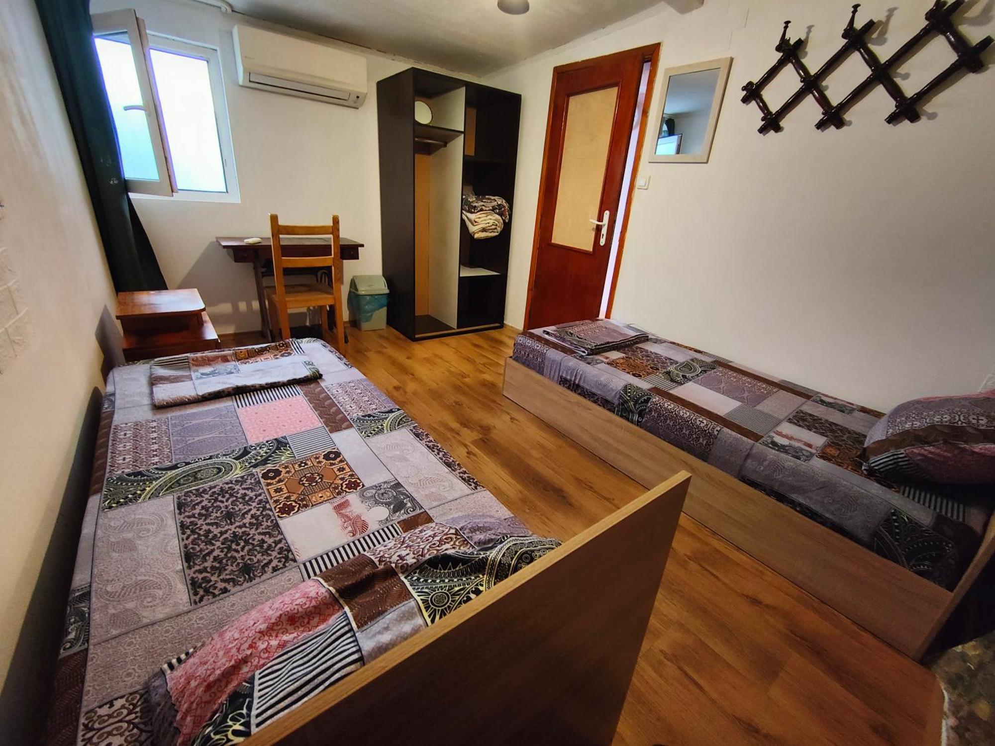 10 Coins Hostel & Tours Sofia Extérieur photo