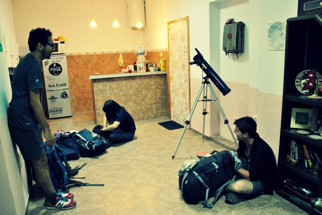 10 Coins Hostel & Tours Sofia Extérieur photo